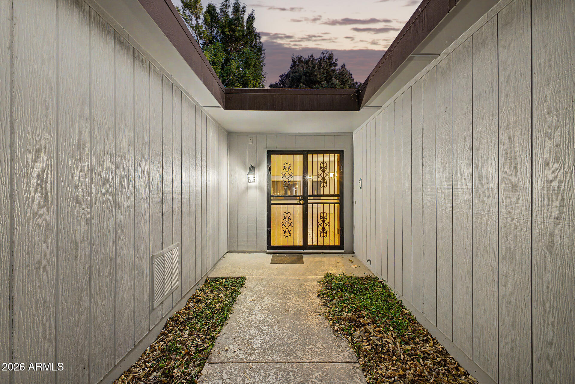 10345 W GARNETTE Drive