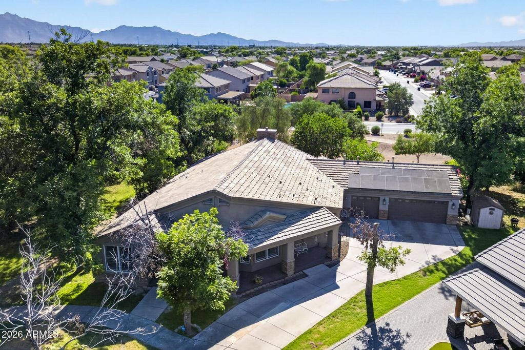Photo of 2830 W Harvest Groves Lane, Phoenix, AZ 85041 (MLS # 7030009)