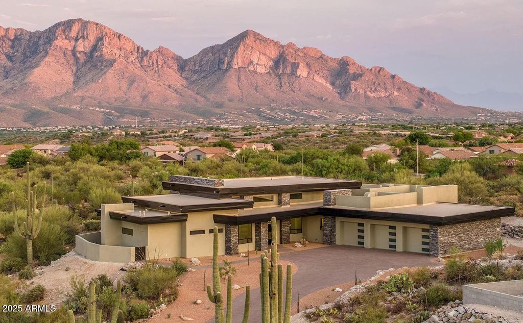 Photo of 8560 E Father Kino Trail, Carefree, AZ 85377 (MLS # 6918201)