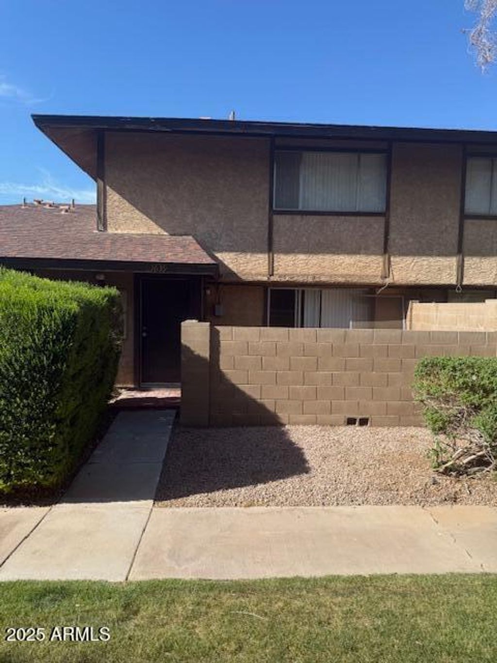 Photo of 1639 W Village Way, Tempe, AZ 85282 (MLS # 6916166)