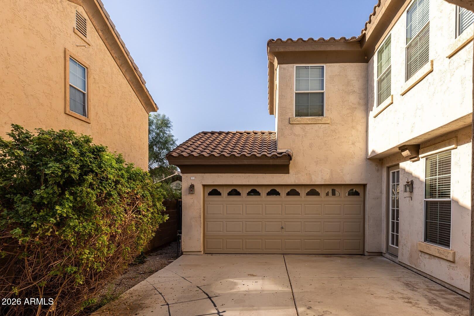 2051 E CARLA VISTA Drive