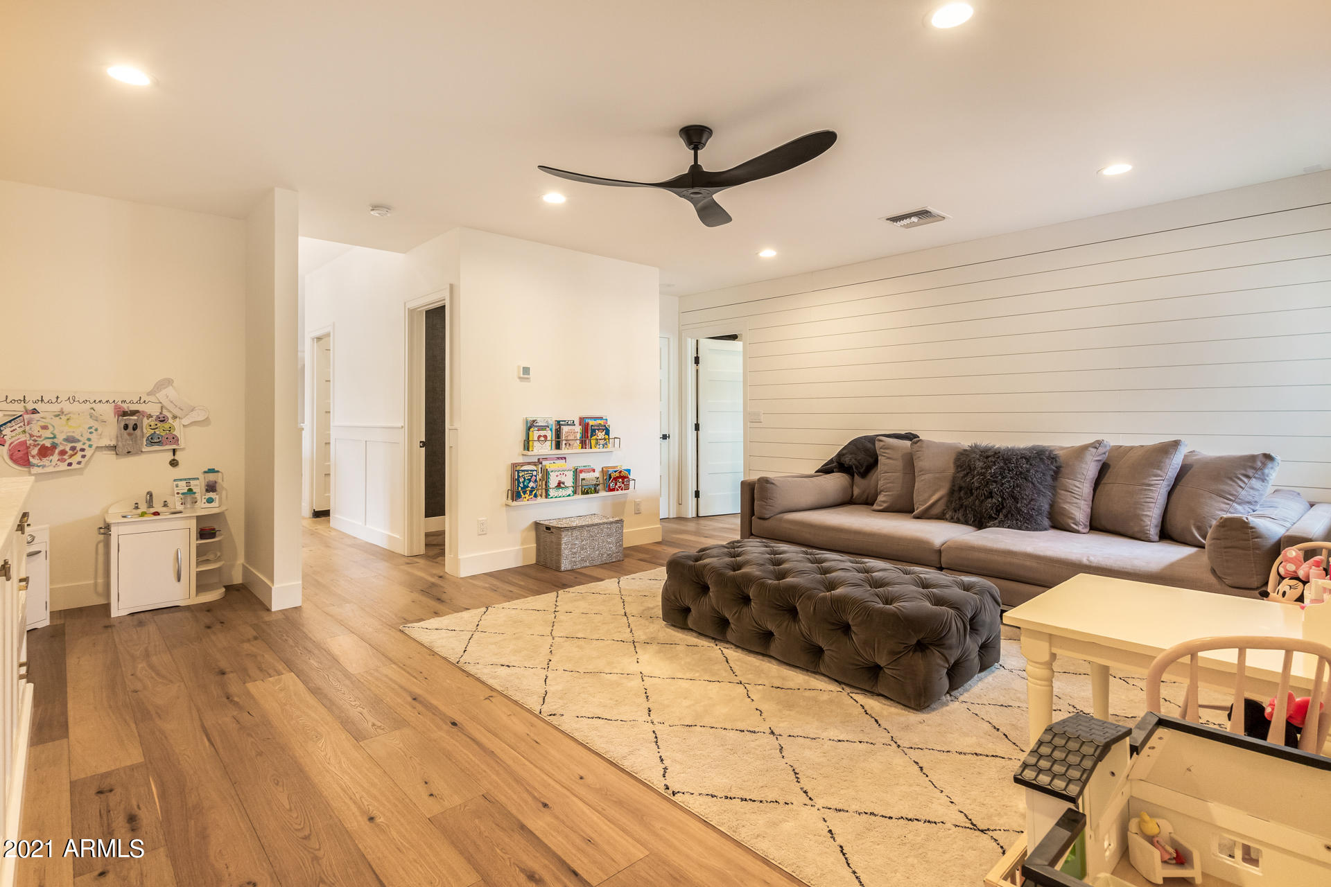 HIDDEN VILLAGE 12 LOTS 540-551, 558-568 - Residential