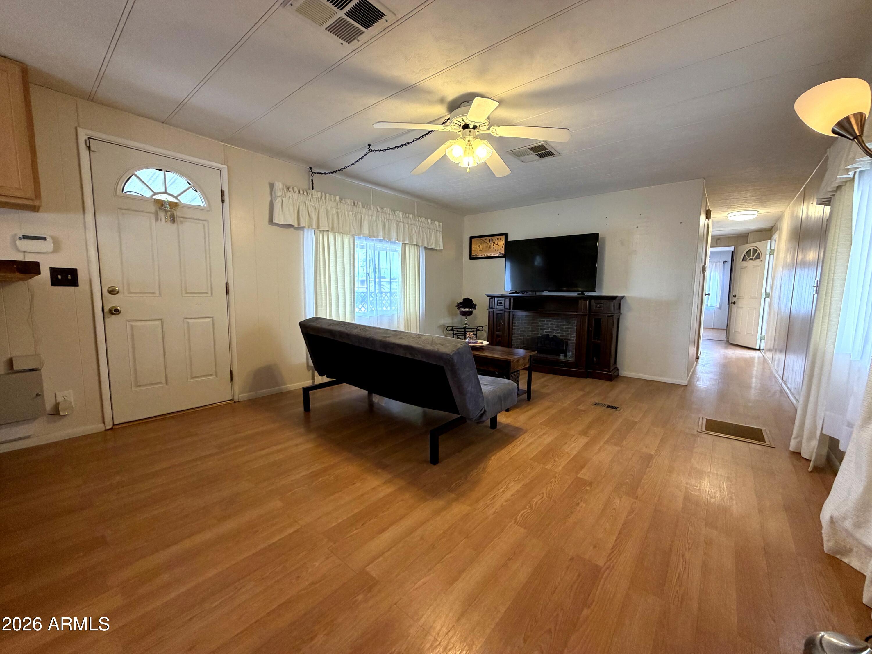 351 N MERIDIAN Road 39