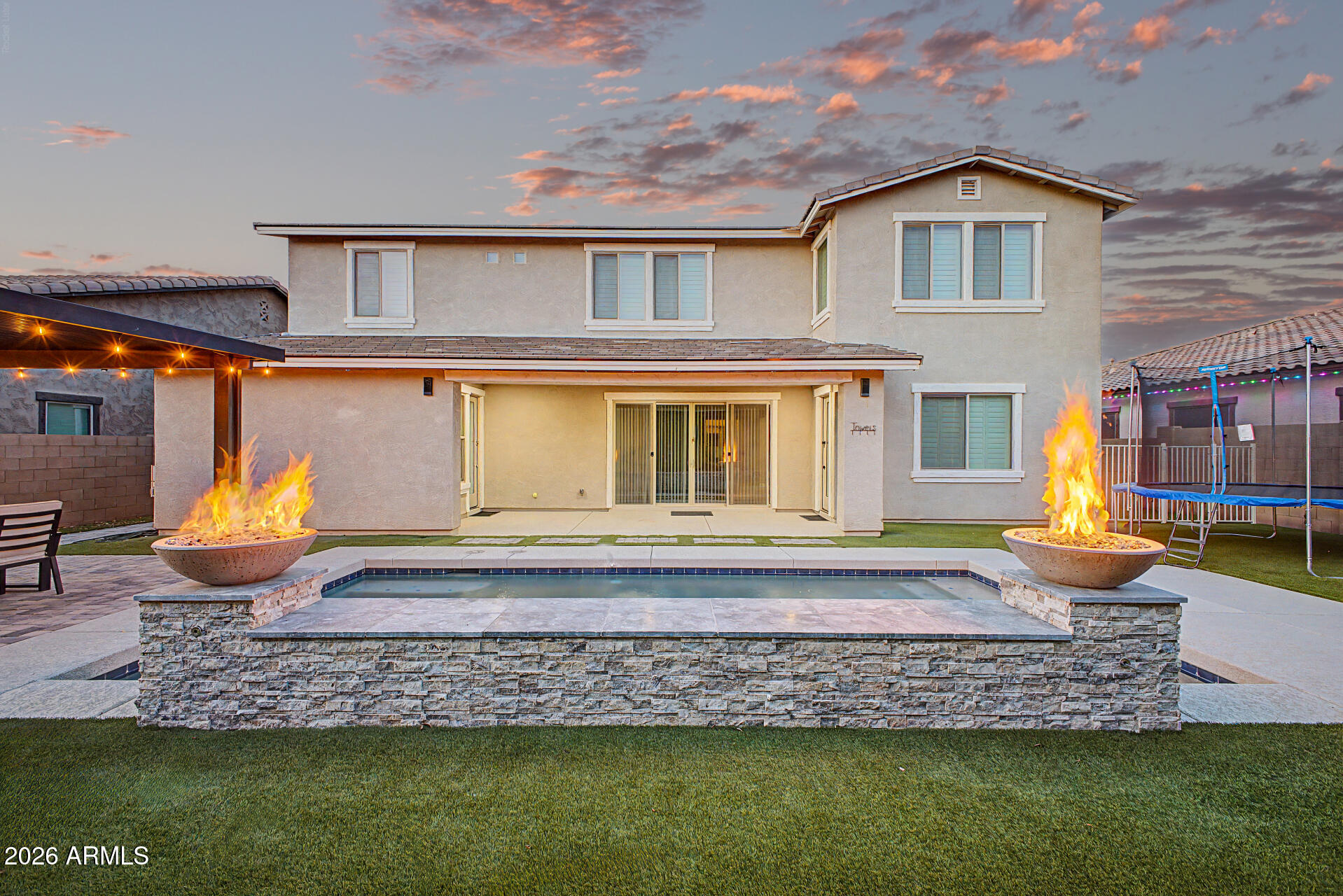 22725 E DESERT HILLS Drive