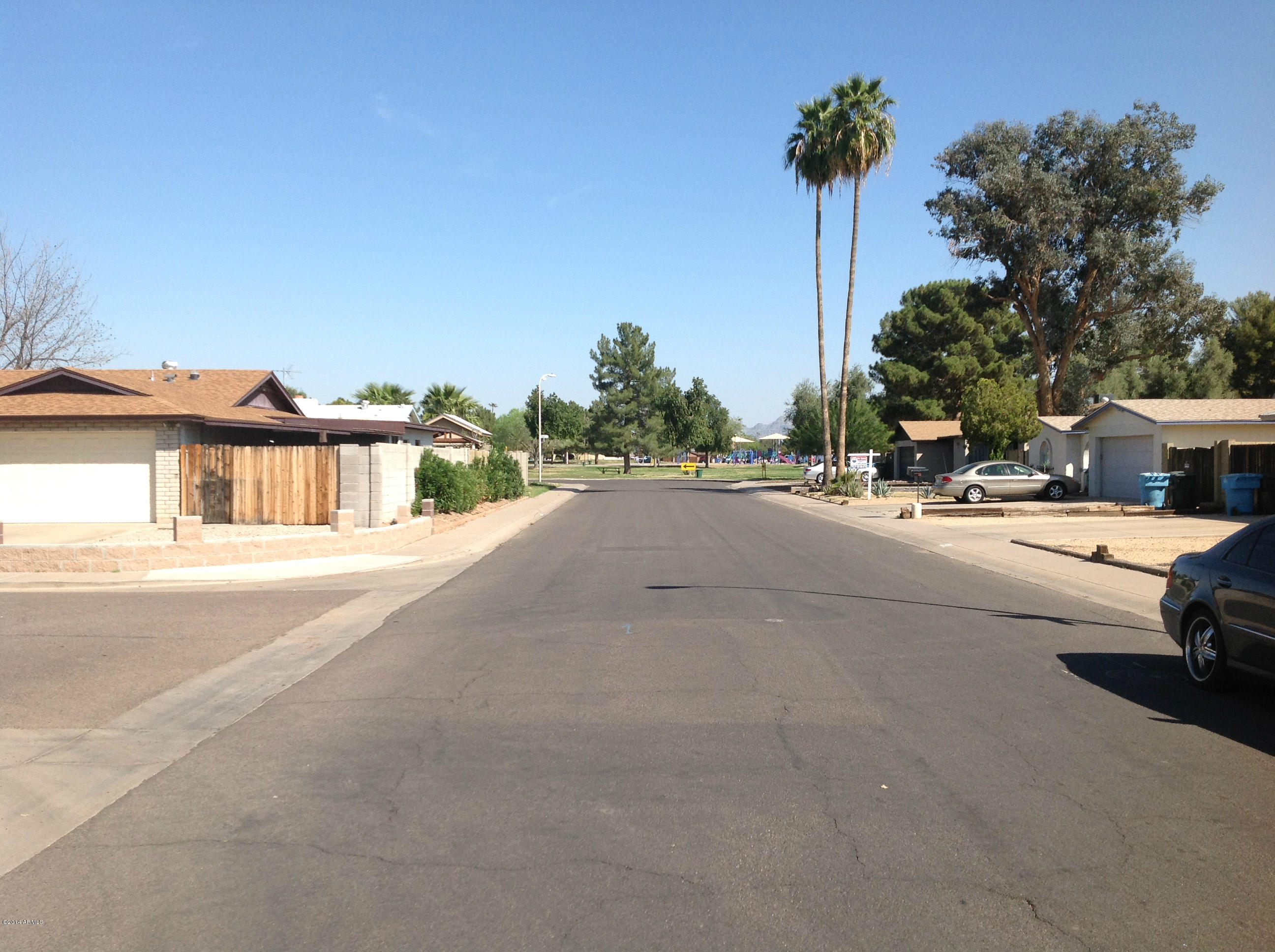 Photo 1 of 26 — 4021 W SELDON Lane, Phoenix, AZ 85051