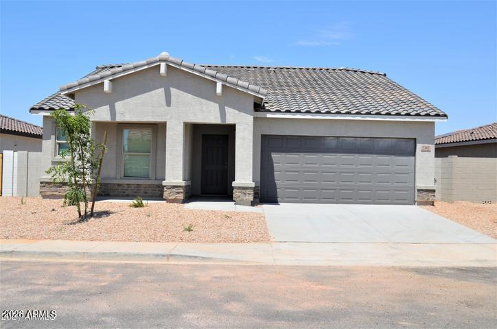 2367 N Oakmont Lane