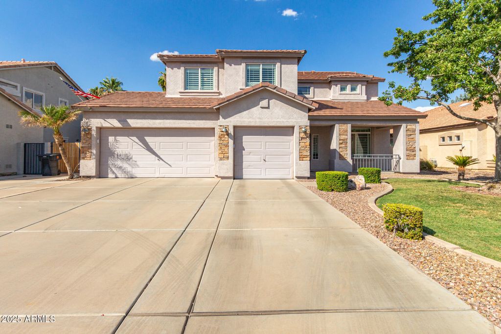 Photo of 3308 E Thornton Avenue, Gilbert, AZ 85297 (MLS # 6925421)