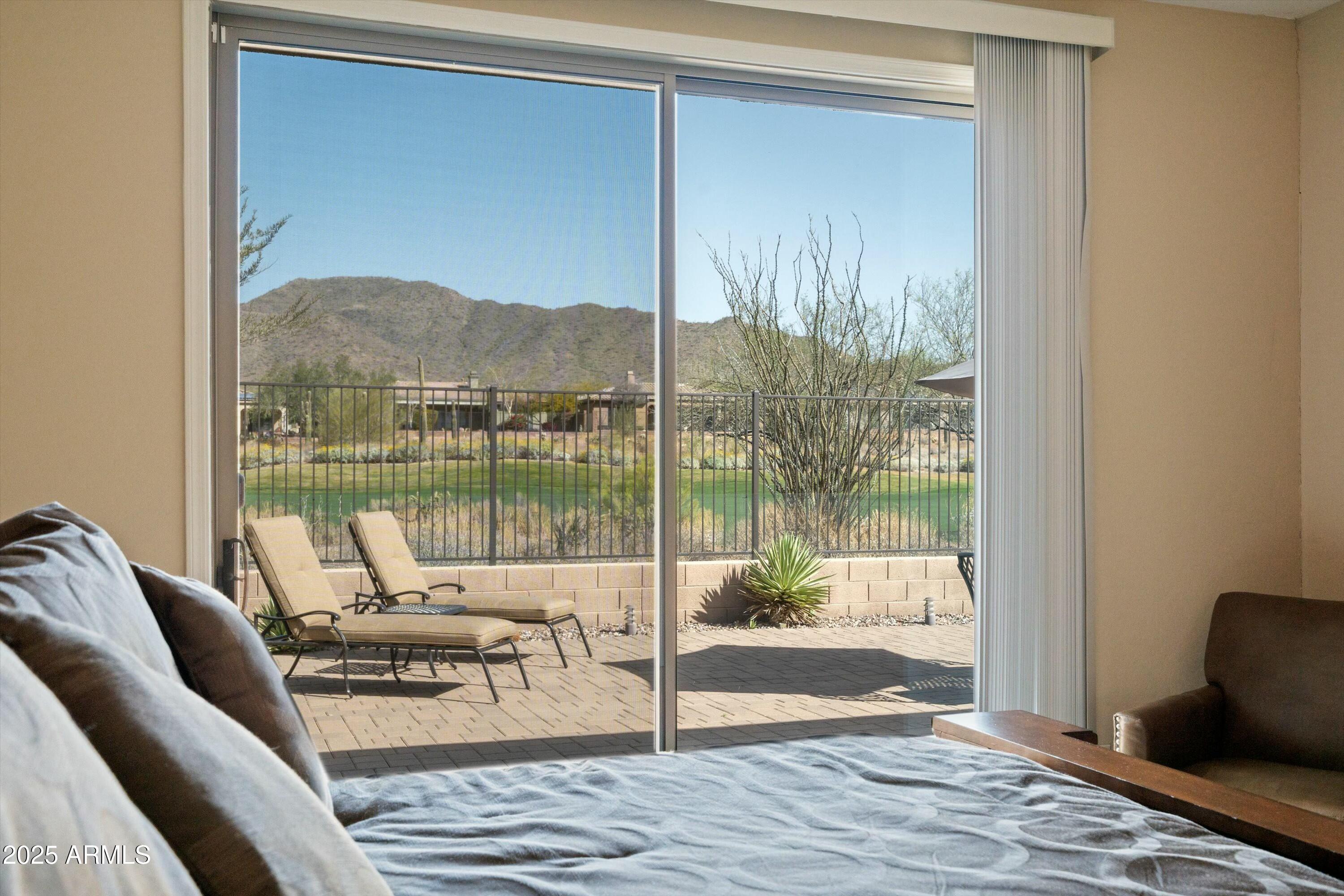 2214 W MUIRFIELD Drive