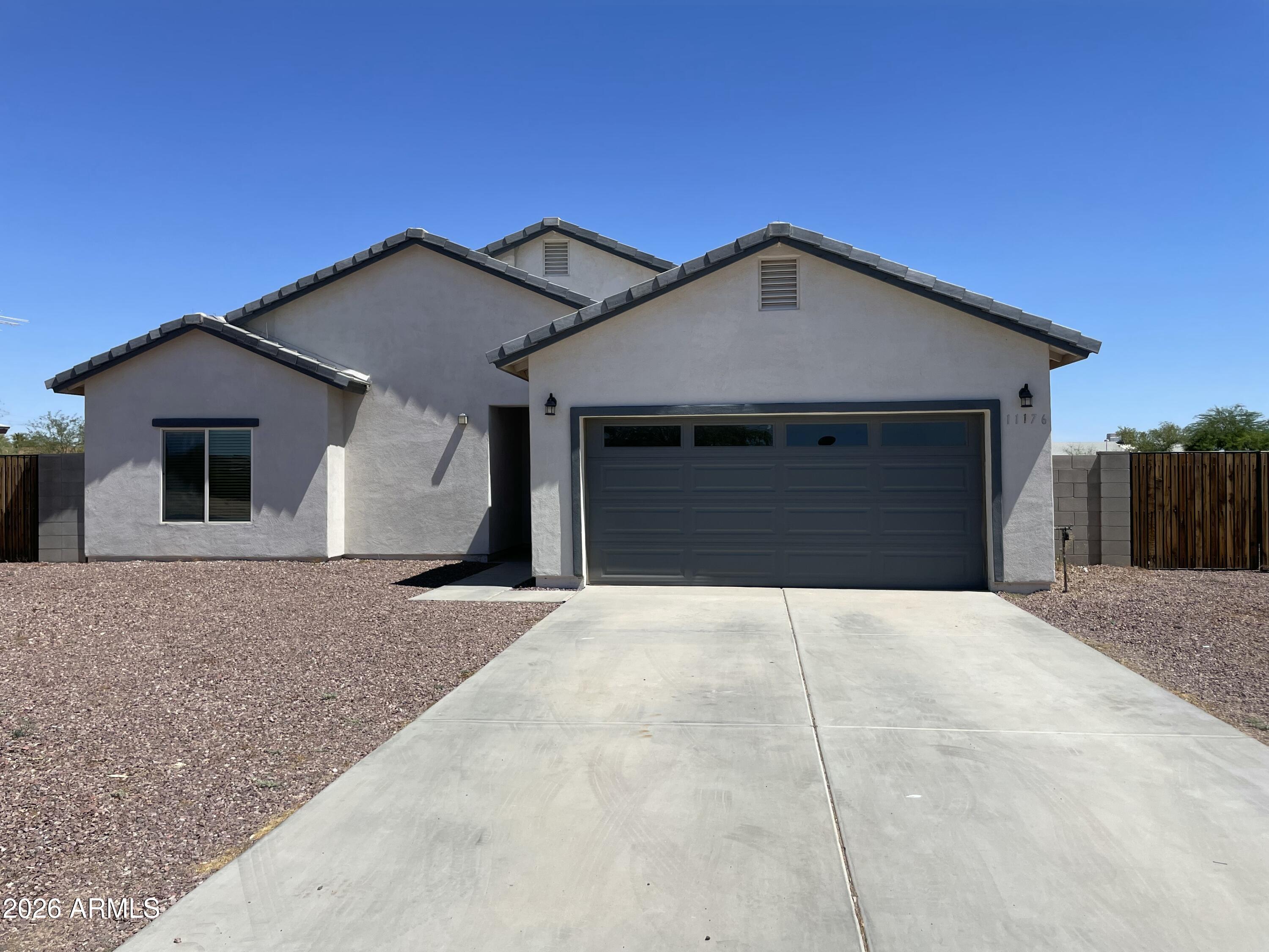 Photo 1 of 19 — 11176 W Cambria Circle, Arizona City, AZ 85123