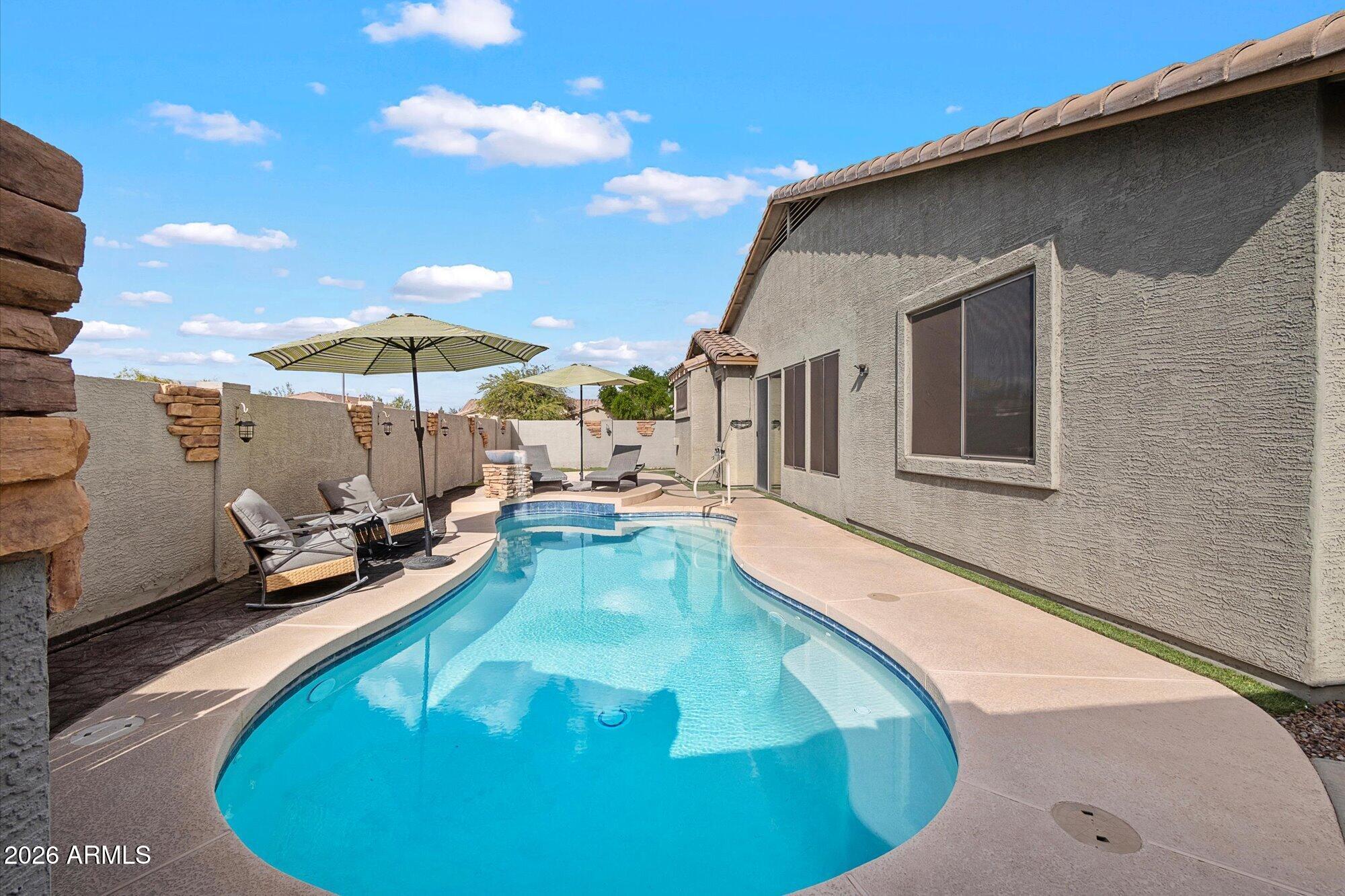 18426 W WESTERN STAR Boulevard