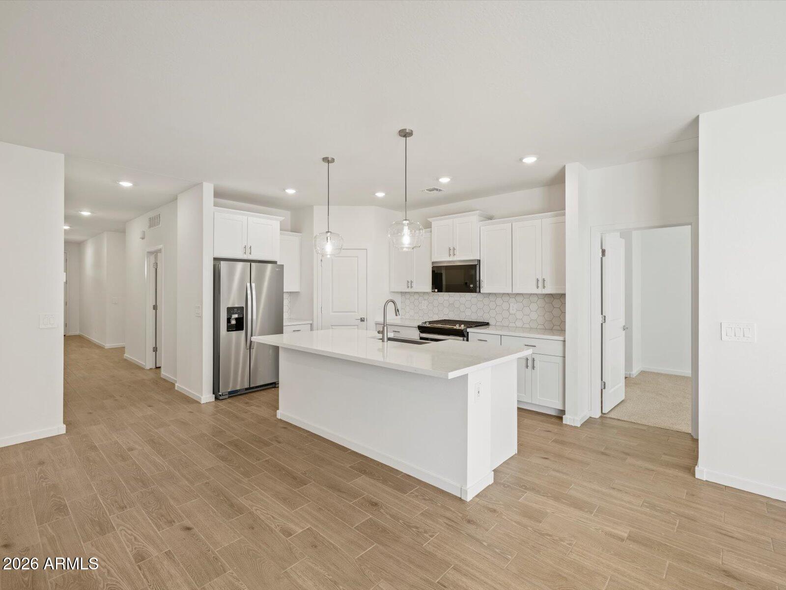 15633 W HONEYSUCKLE Drive