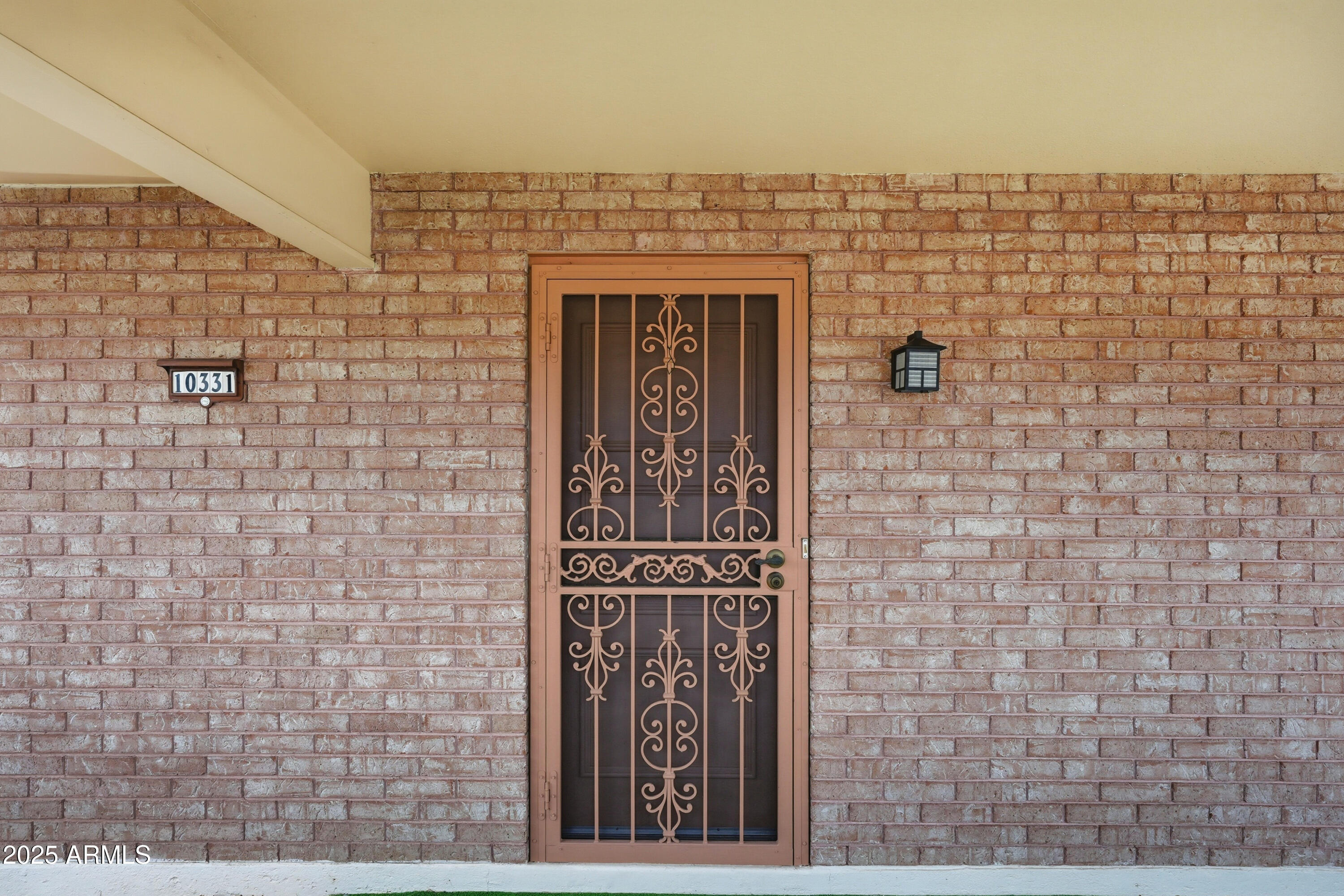 10331 W TWIN OAKS Drive