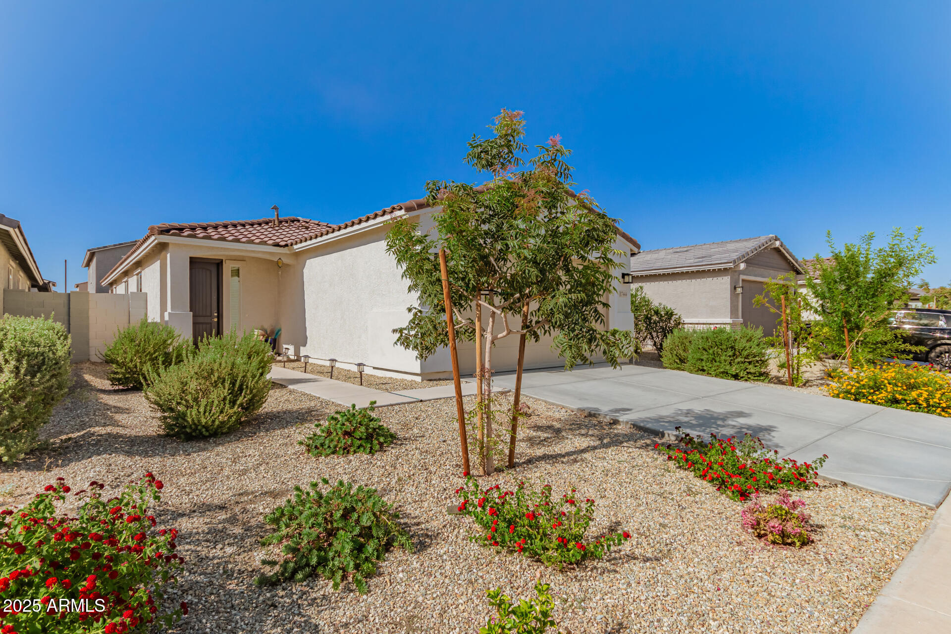 17444 W VIA DE LUNA Drive
