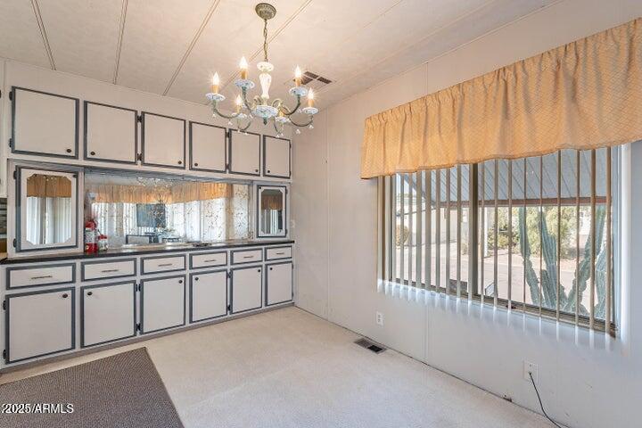 201 S GREENFIELD Road 142