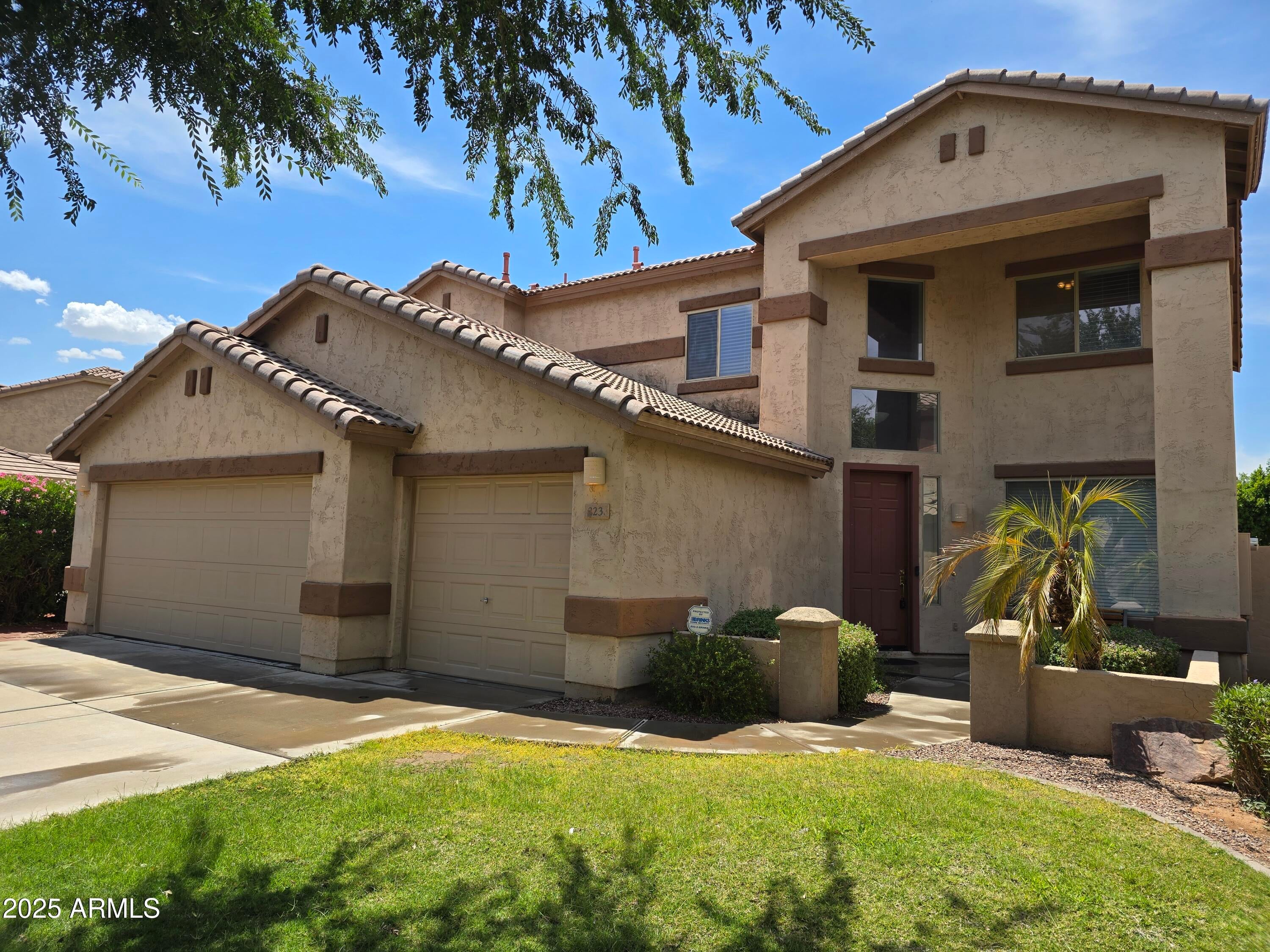 223 W Pelican Drive