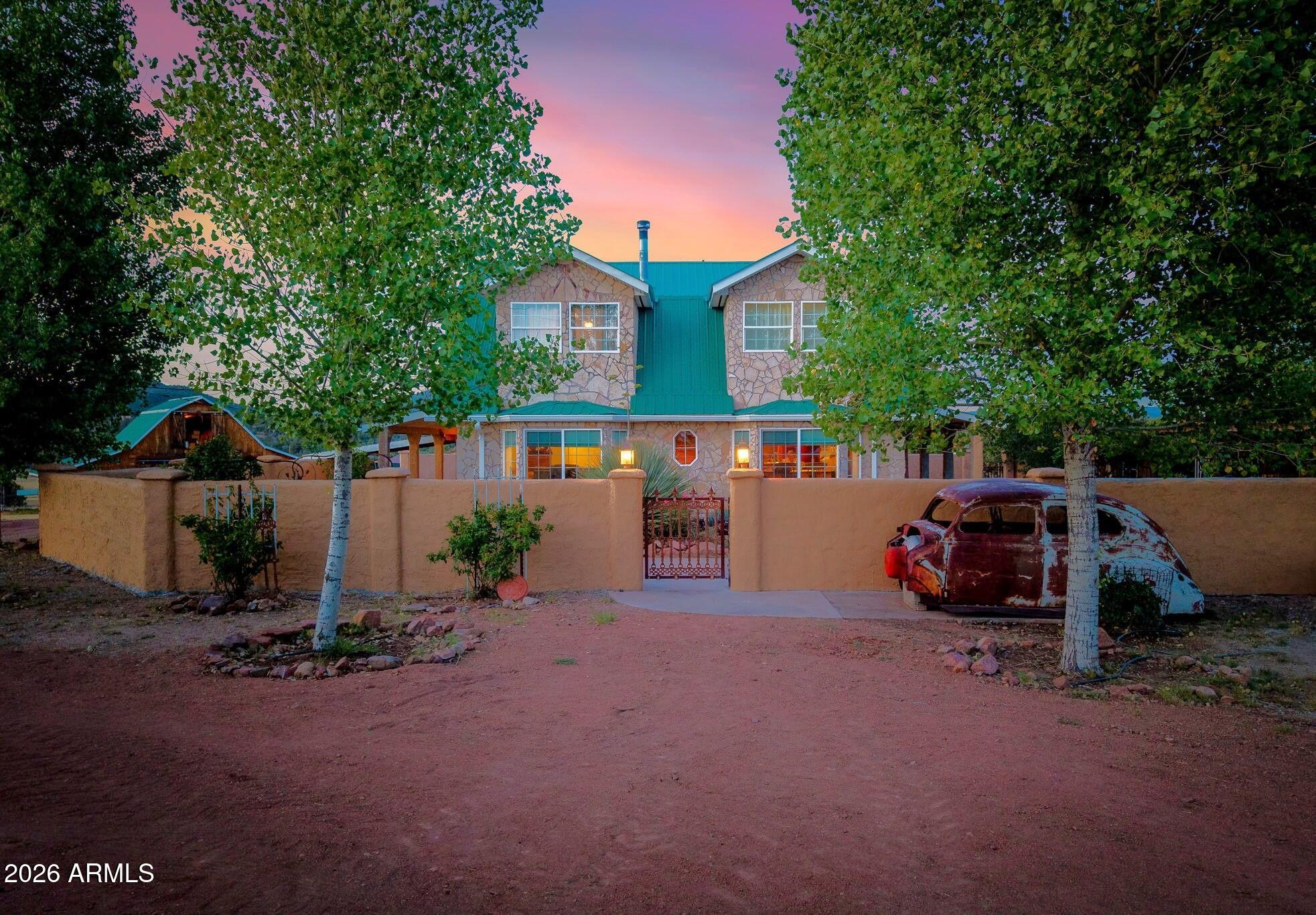 624 W Baker Ranch Road