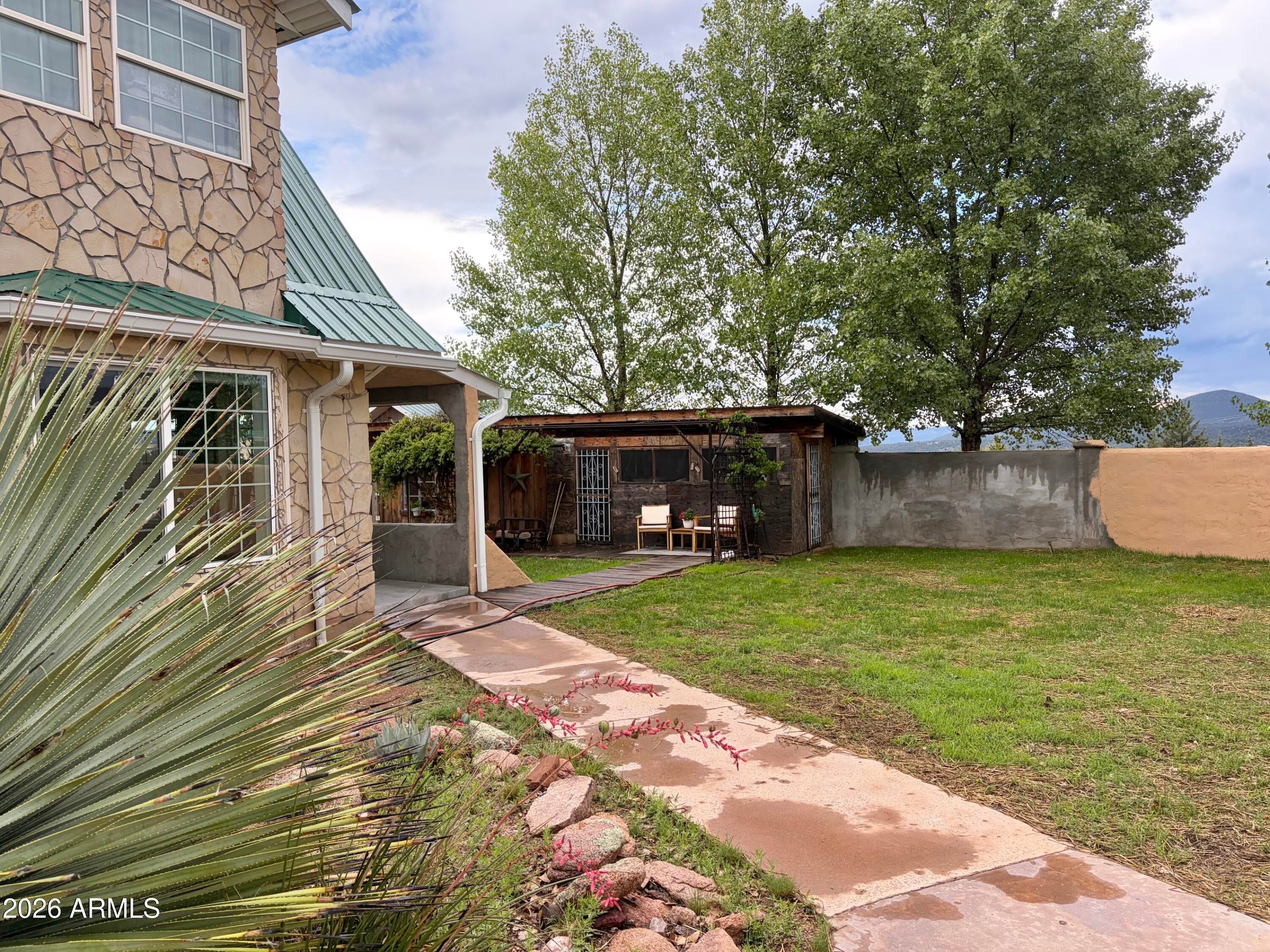624 W Baker Ranch Road