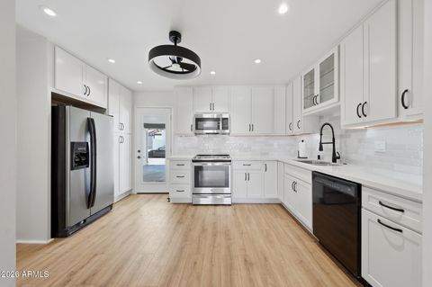 2847 N 49TH Place Phoenix AZ 85008