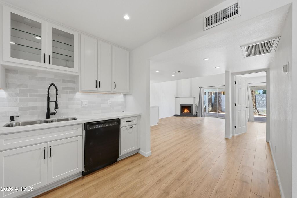 Photo of 2847 N 49th Place, Phoenix, AZ 85008 (MLS # 7003724)