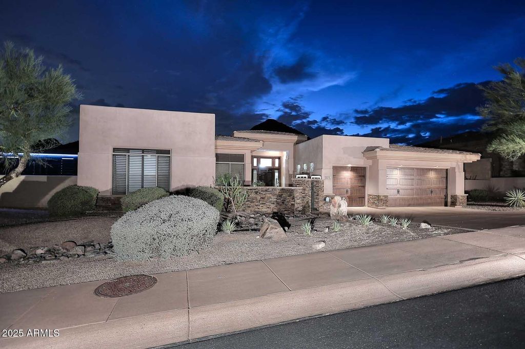 Photo of 9218 N Summer Hill Boulevard, Fountain Hills, AZ 85268 (MLS # 6922454)