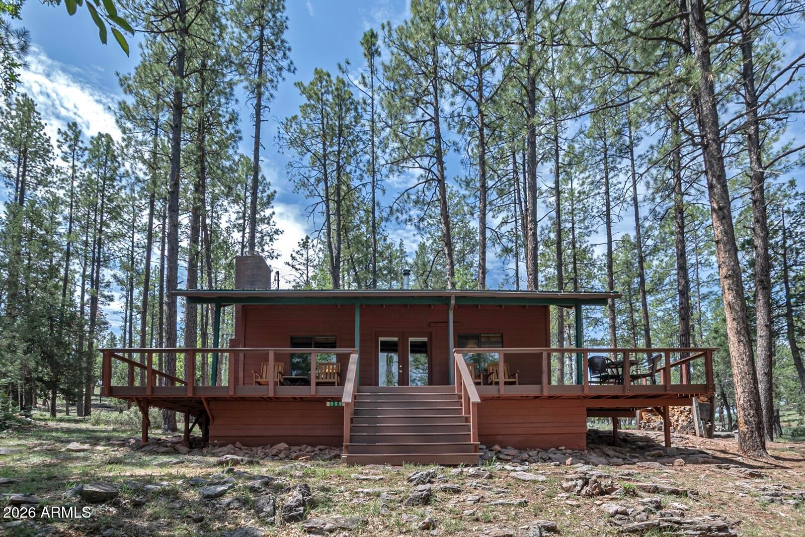 559 W DIAMOND Loop