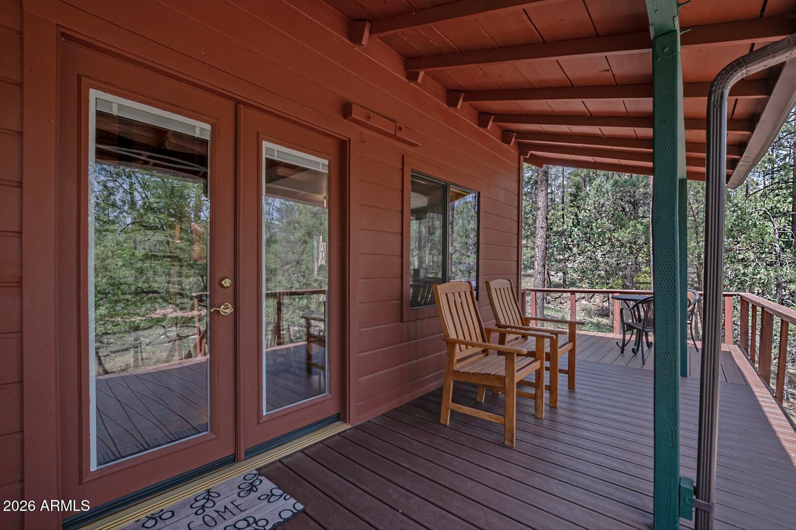 559 W DIAMOND Loop