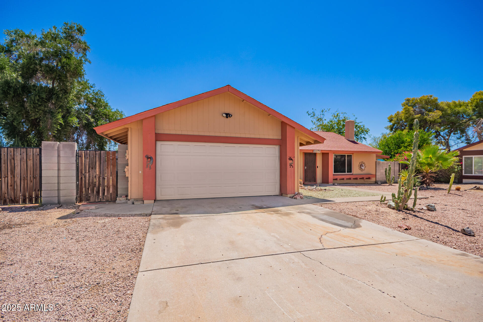 2335 W Caribbean Lane