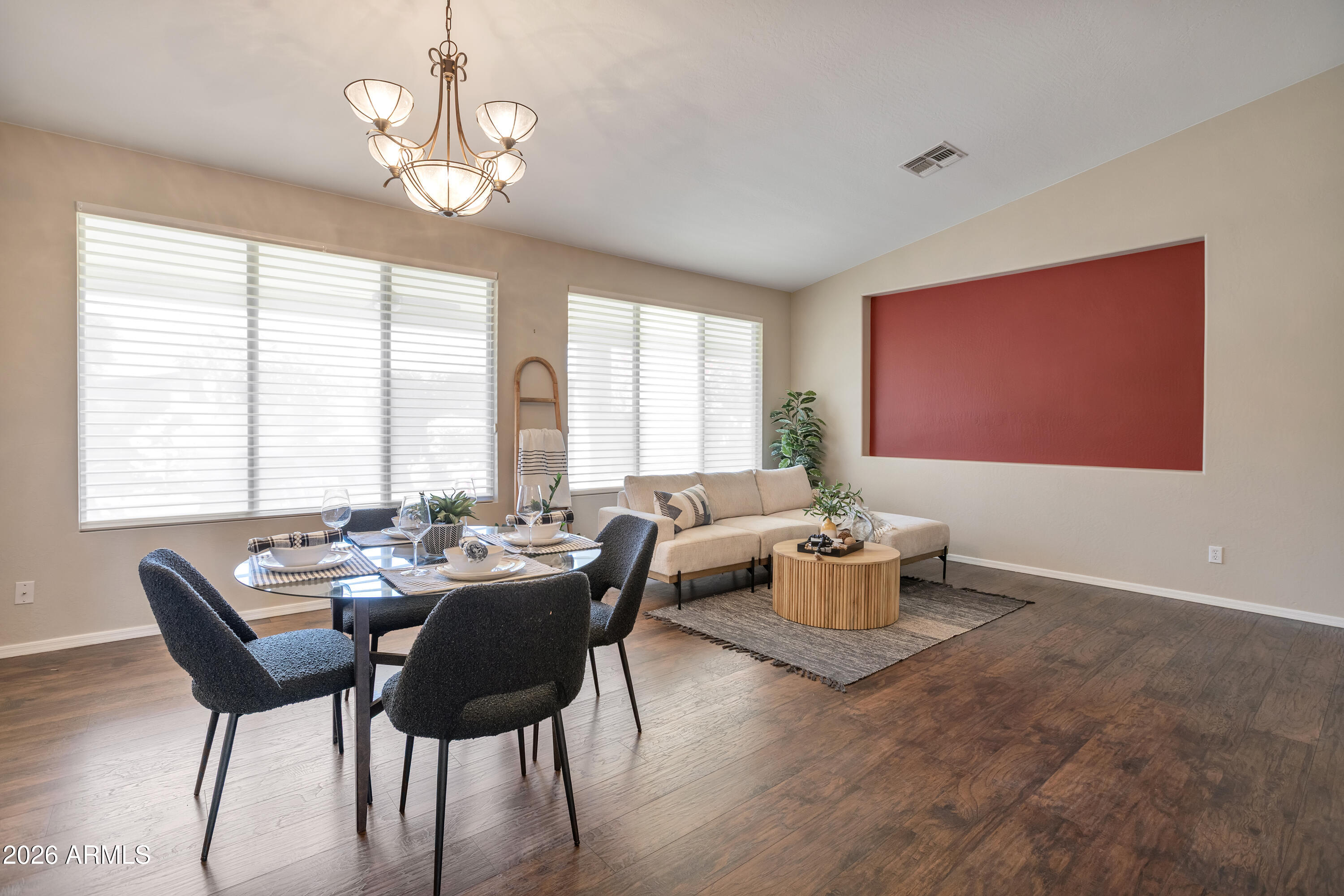 1715 E KENWOOD Street