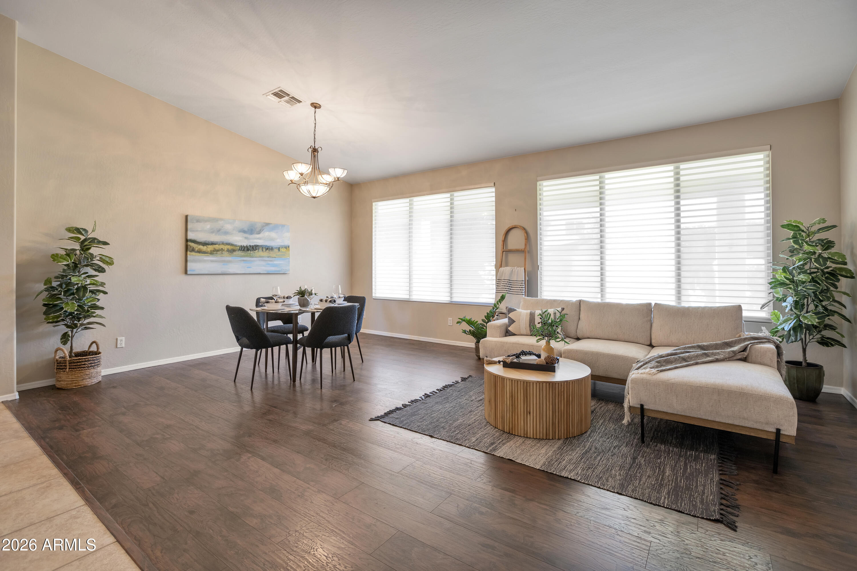 1715 E KENWOOD Street