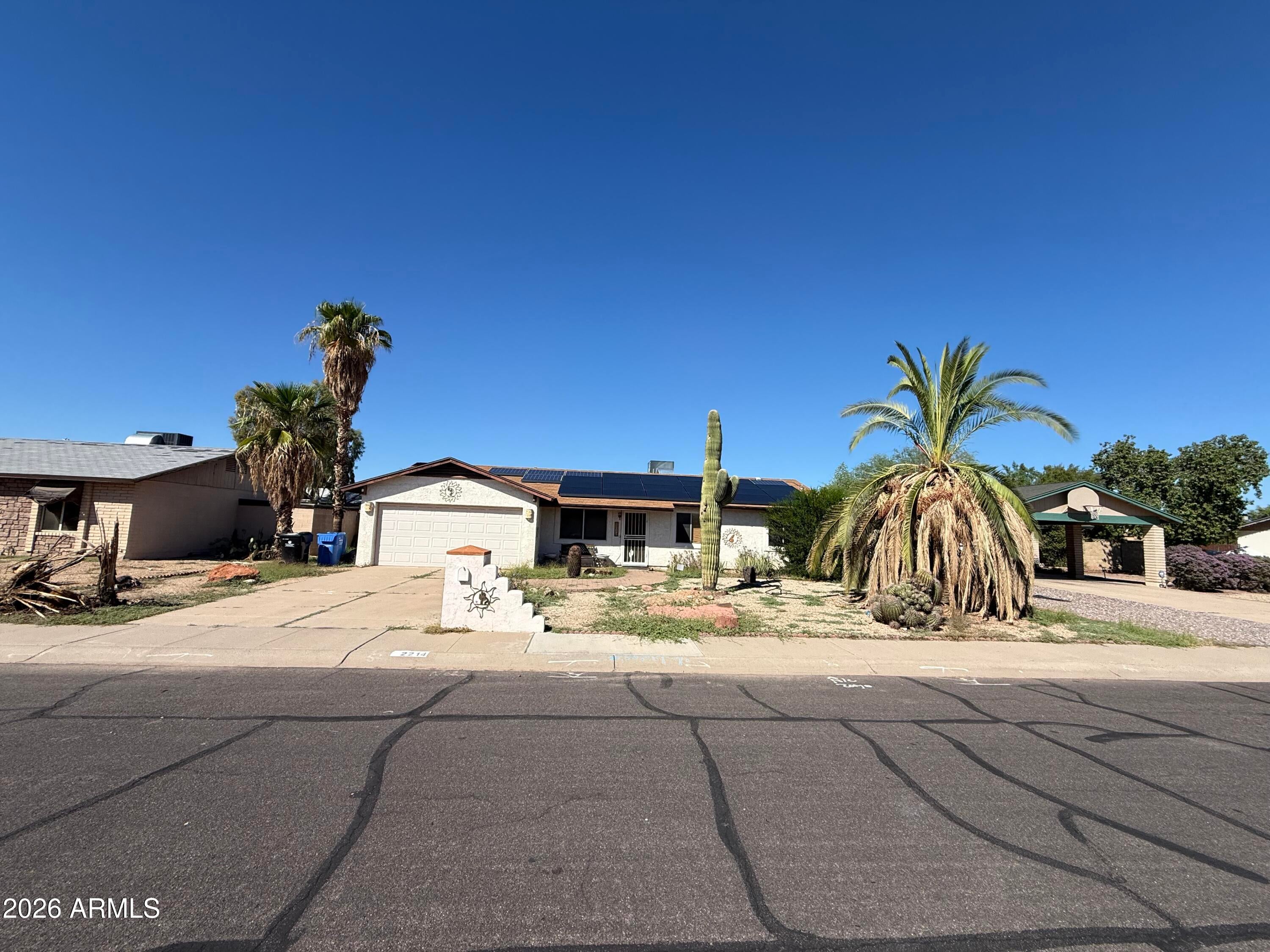 2214 W BEHREND Drive