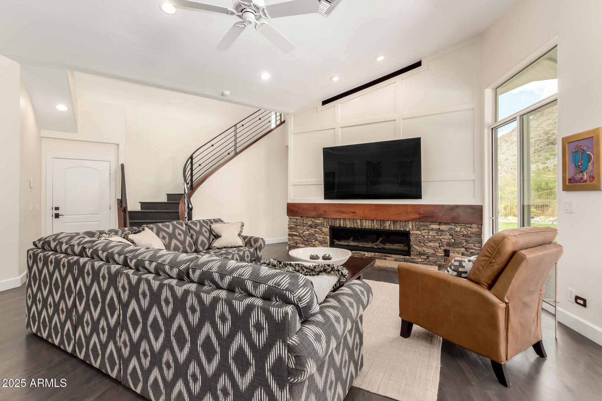 2326 E GARDENIA Drive