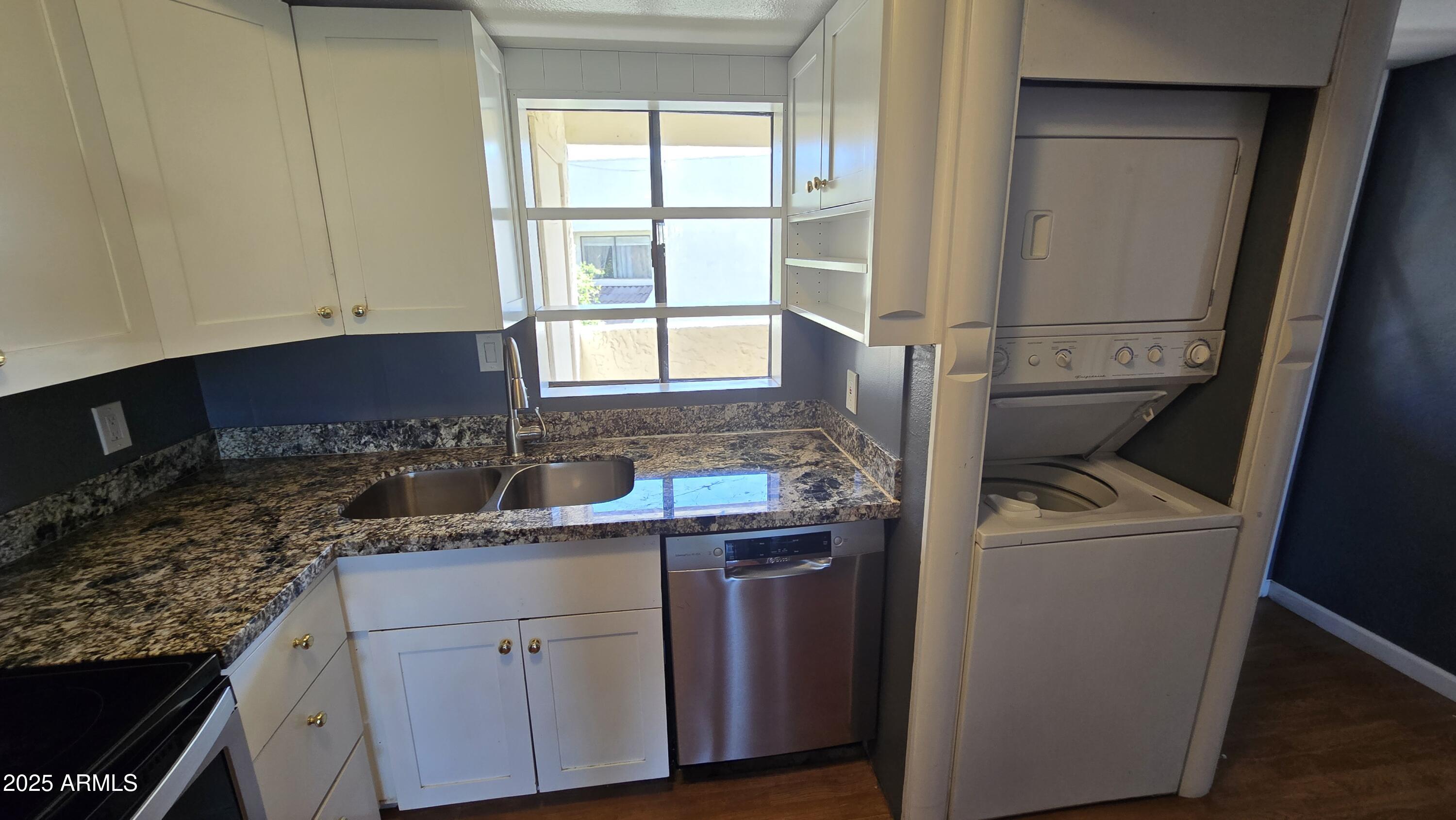 Homes 4 11026 N 28TH Drive 34