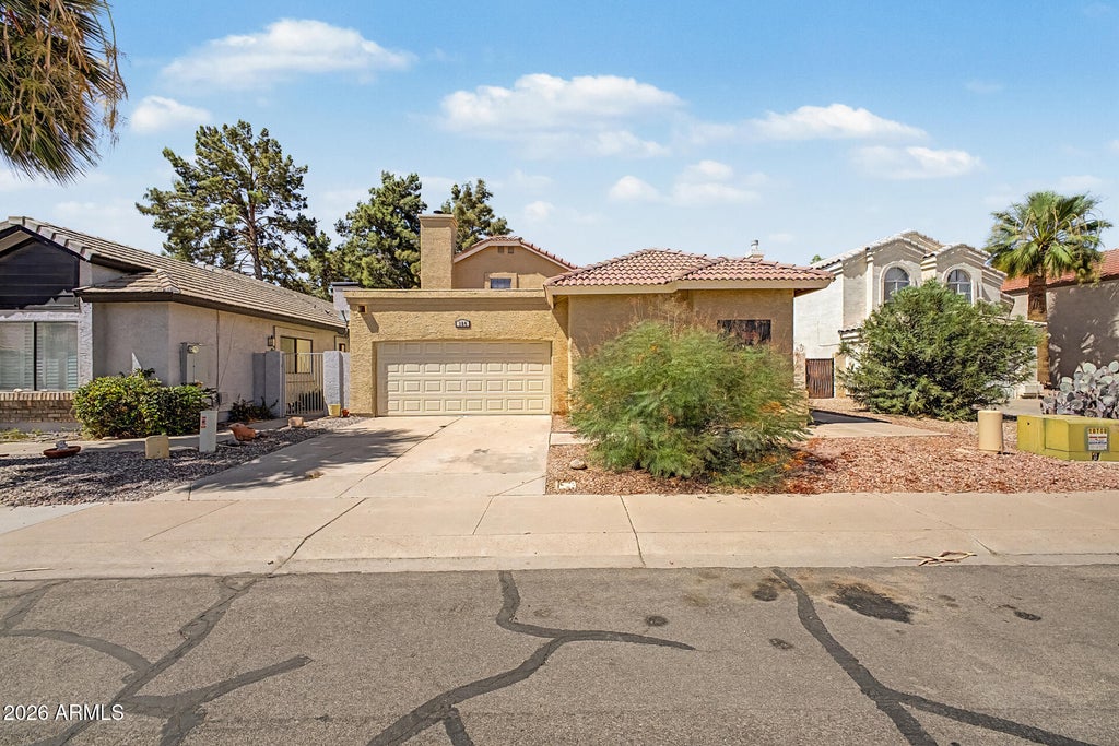 Photo of 184 S Willow Creek Street, Chandler, AZ 85225 (MLS # 7048872)