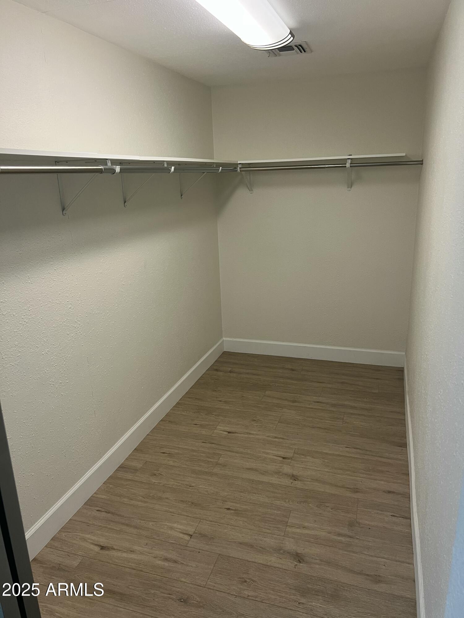 522 E Wesleyan Drive