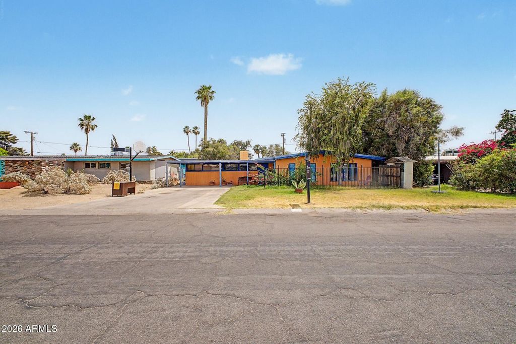 Photo of 1019 E Northview Avenue, Phoenix, AZ 85020 (MLS # 7029518)