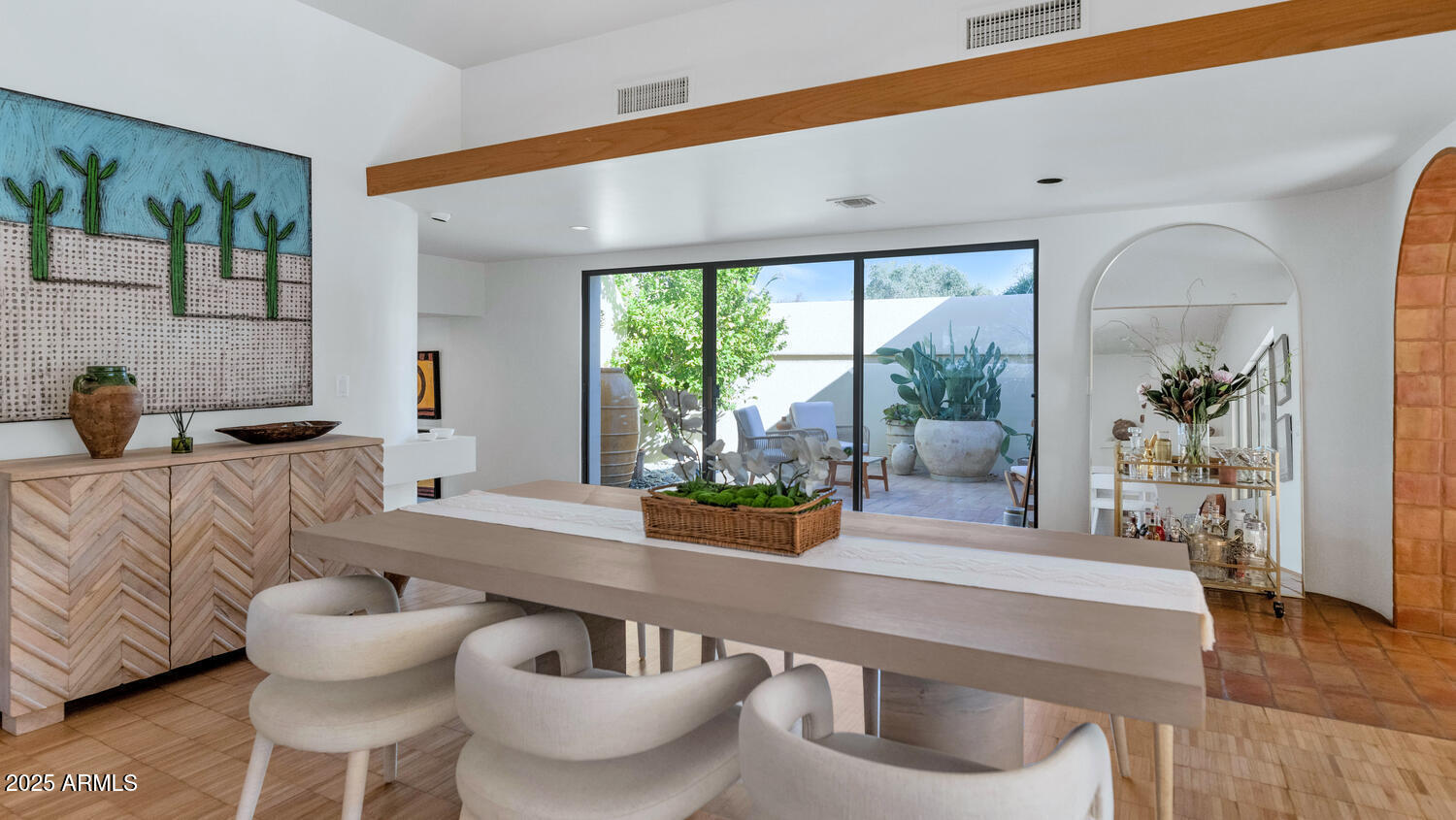 9447 E CALLE DE VALLE Drive