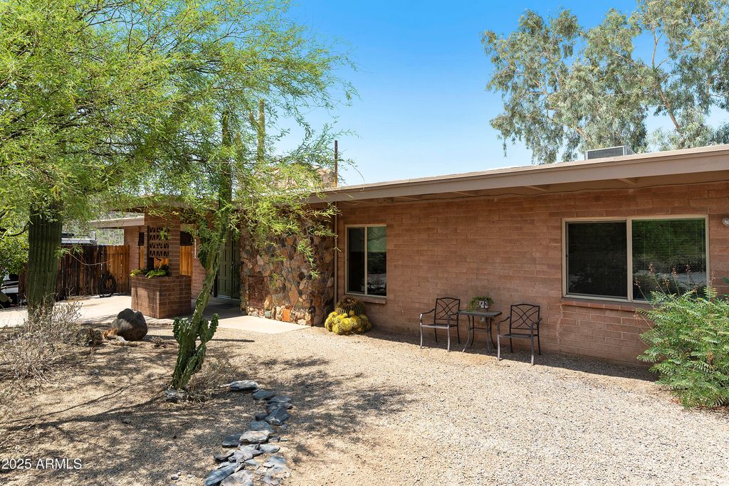 Photo of 6014 E Surrey Drive, Cave Creek, AZ 85331 (MLS # 6891675)