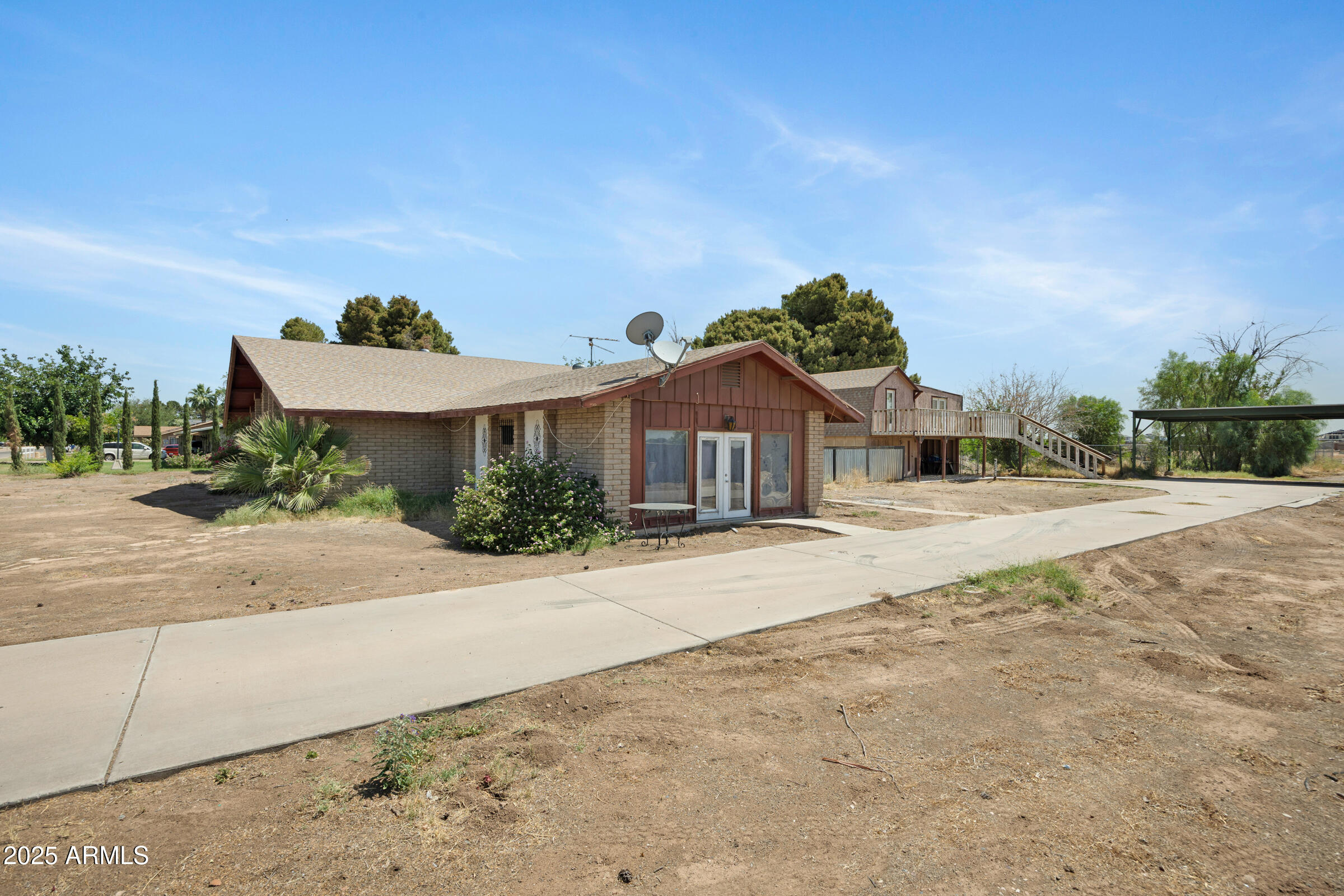 2921 N 103RD Avenue