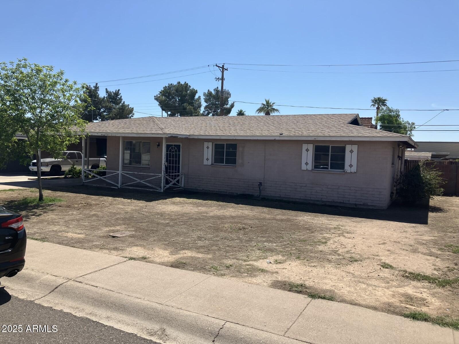 3419 W Glenn Drive