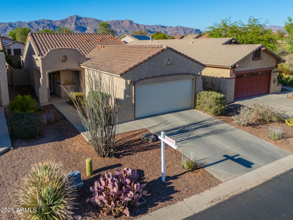 Photo of 10806 E Peralta Canyon Drive, Gold Canyon, AZ 85118 (MLS # 6895639)