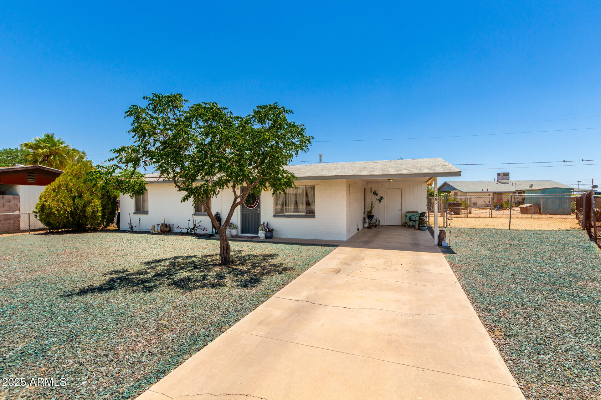 1385 W IRIS Place