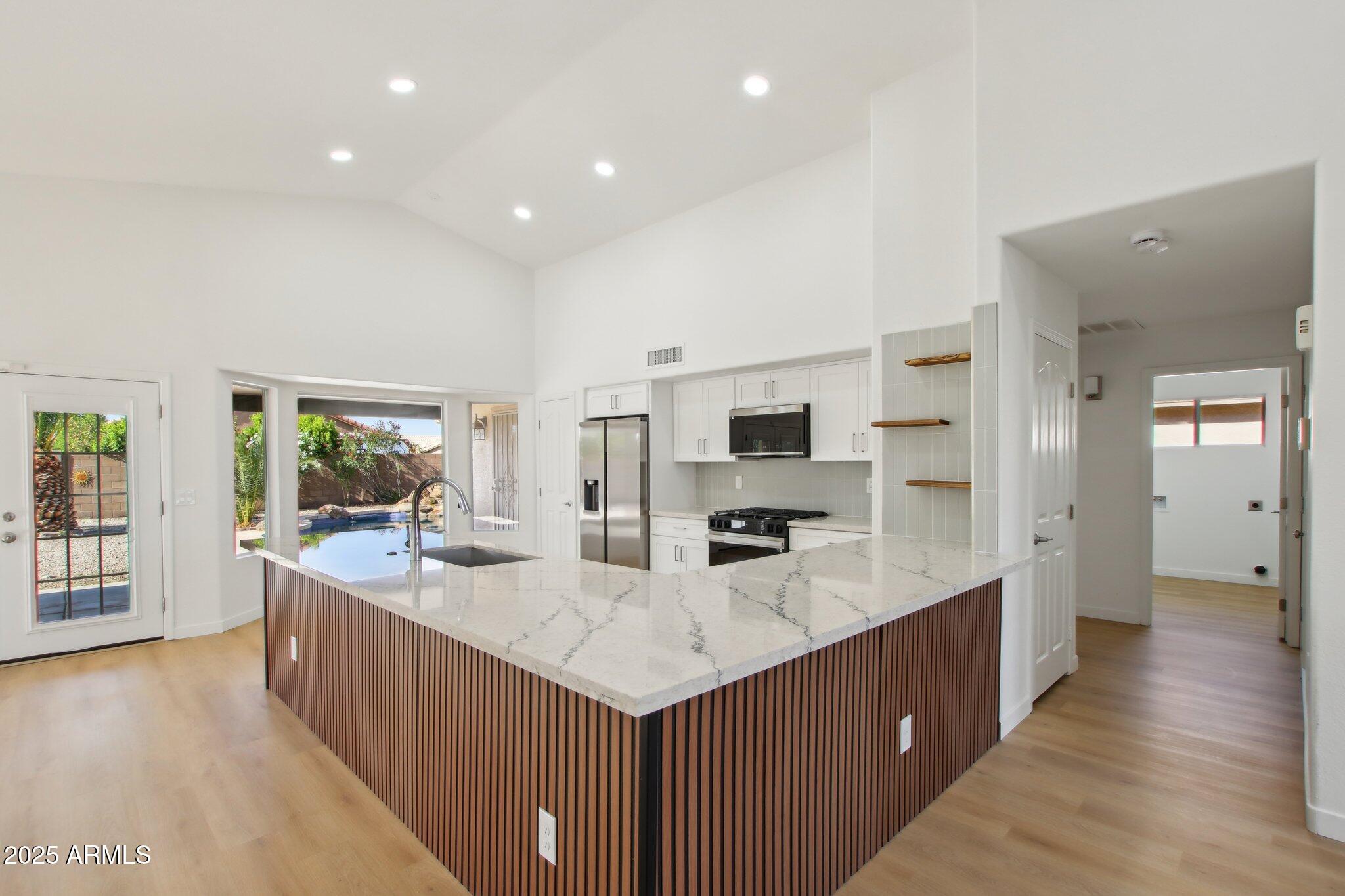 Homes 1 12217 W EDGEMONT Avenue