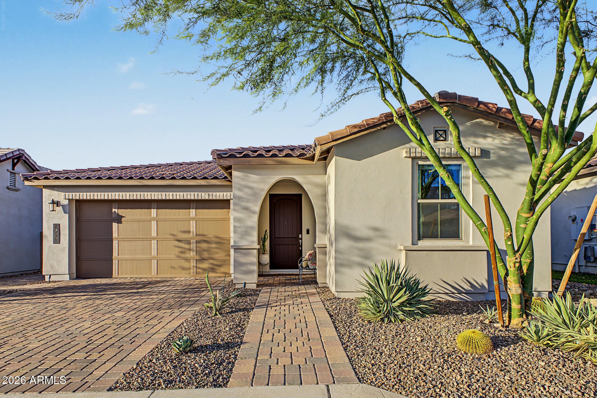 6918 W SPUR Drive