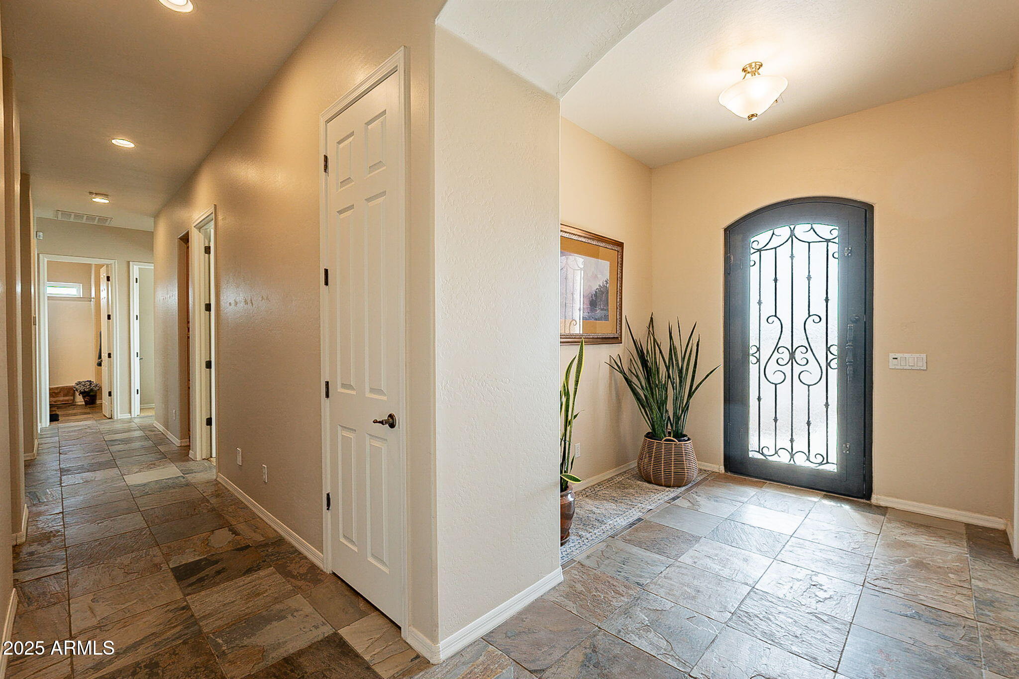 6786 W APPALOOSA Trail