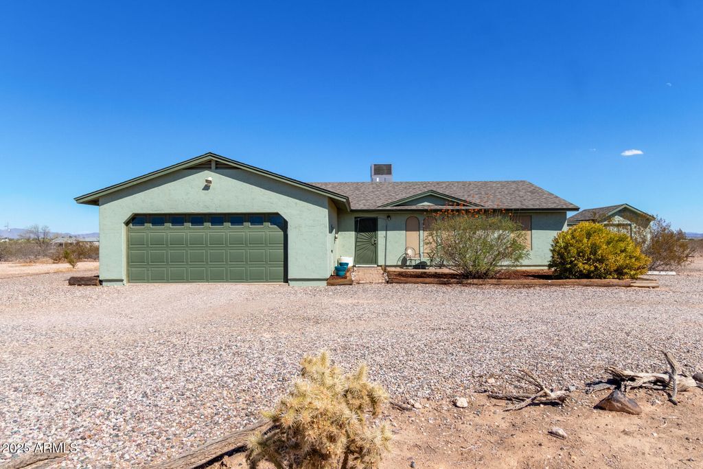 Photo of 3813 S 355th Avenue, Tonopah, AZ 85354 (MLS # 6913435)