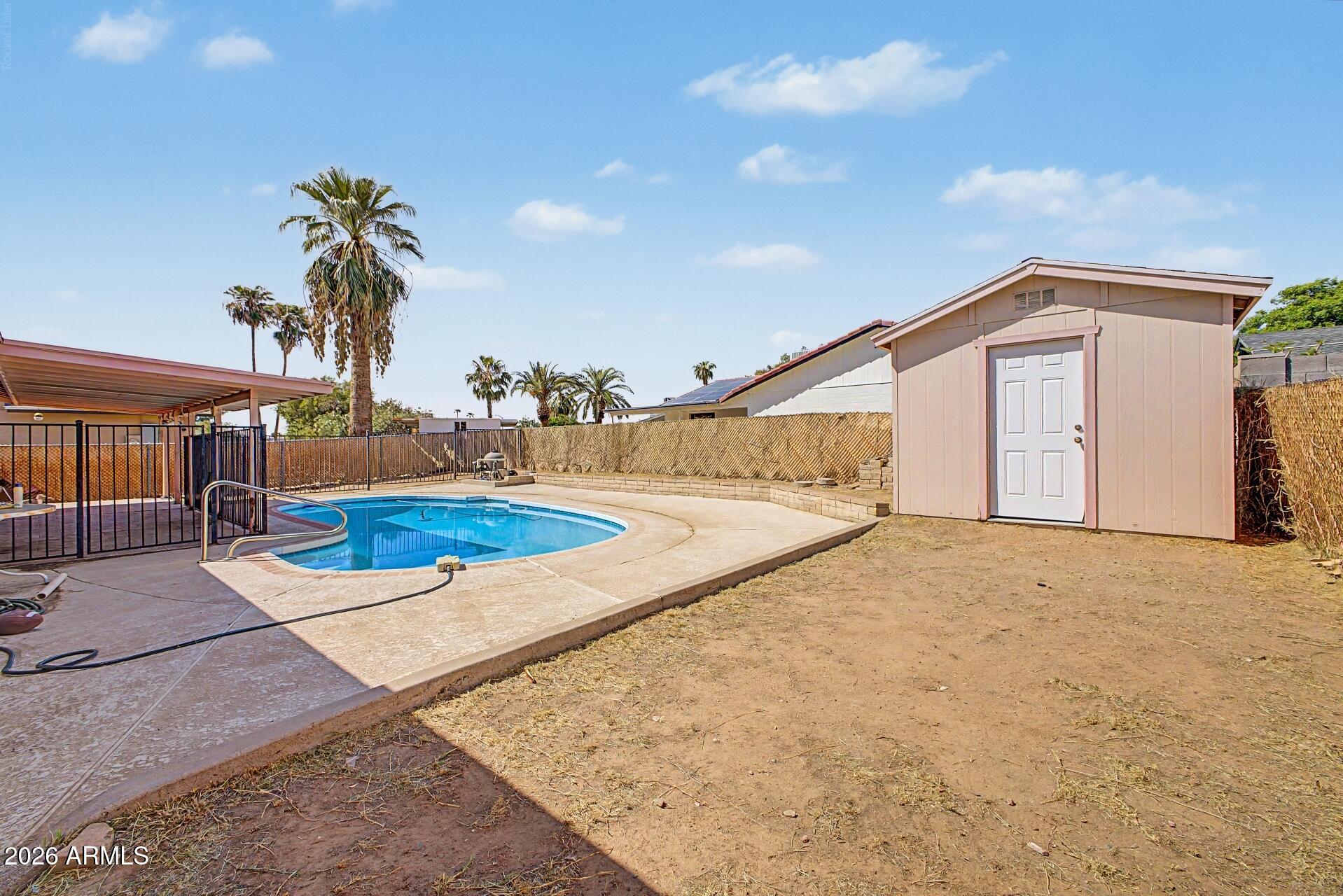4402 W DESERT COVE Avenue W