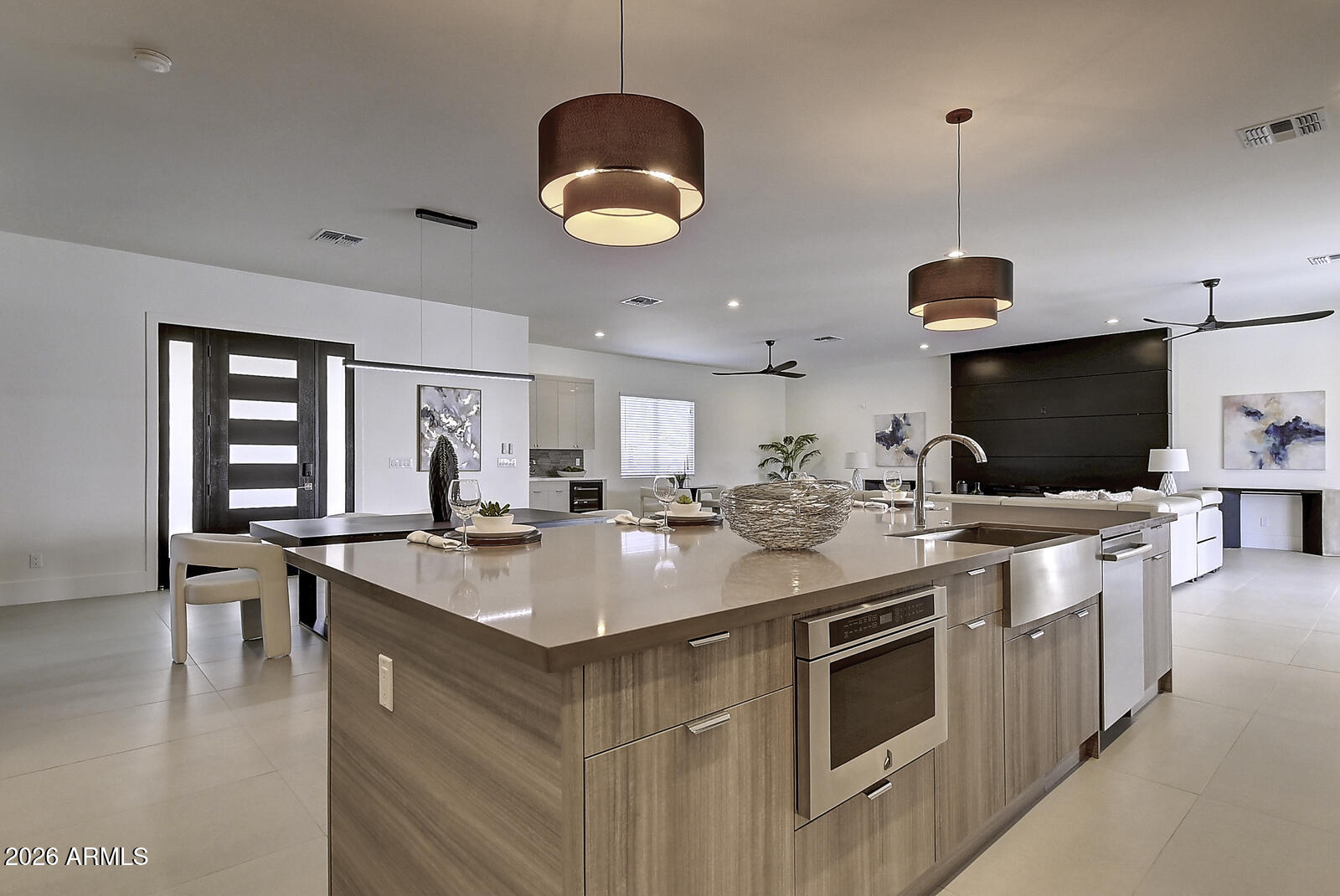 6401 E LARKSPUR Drive