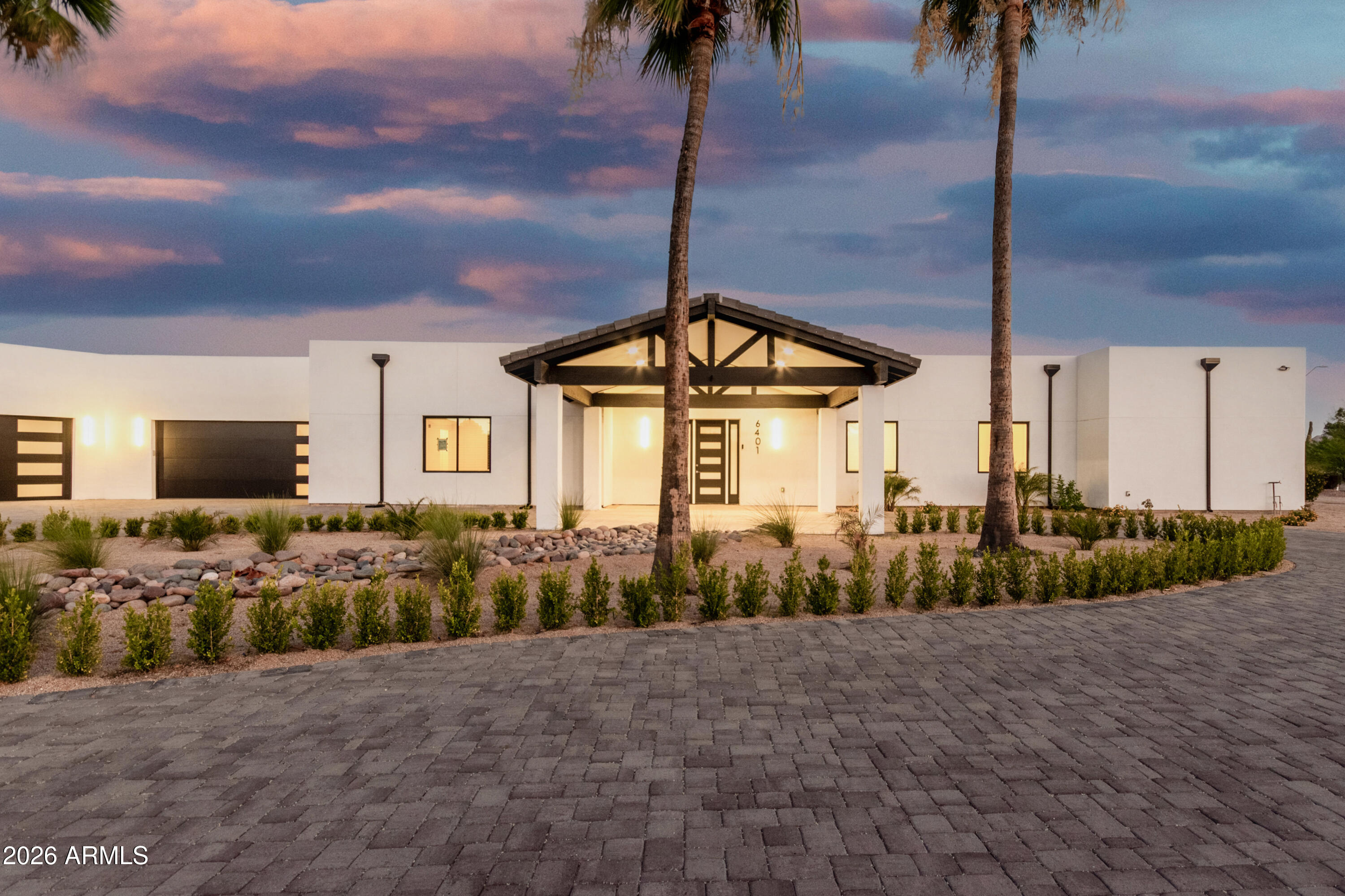 6401 E LARKSPUR Drive