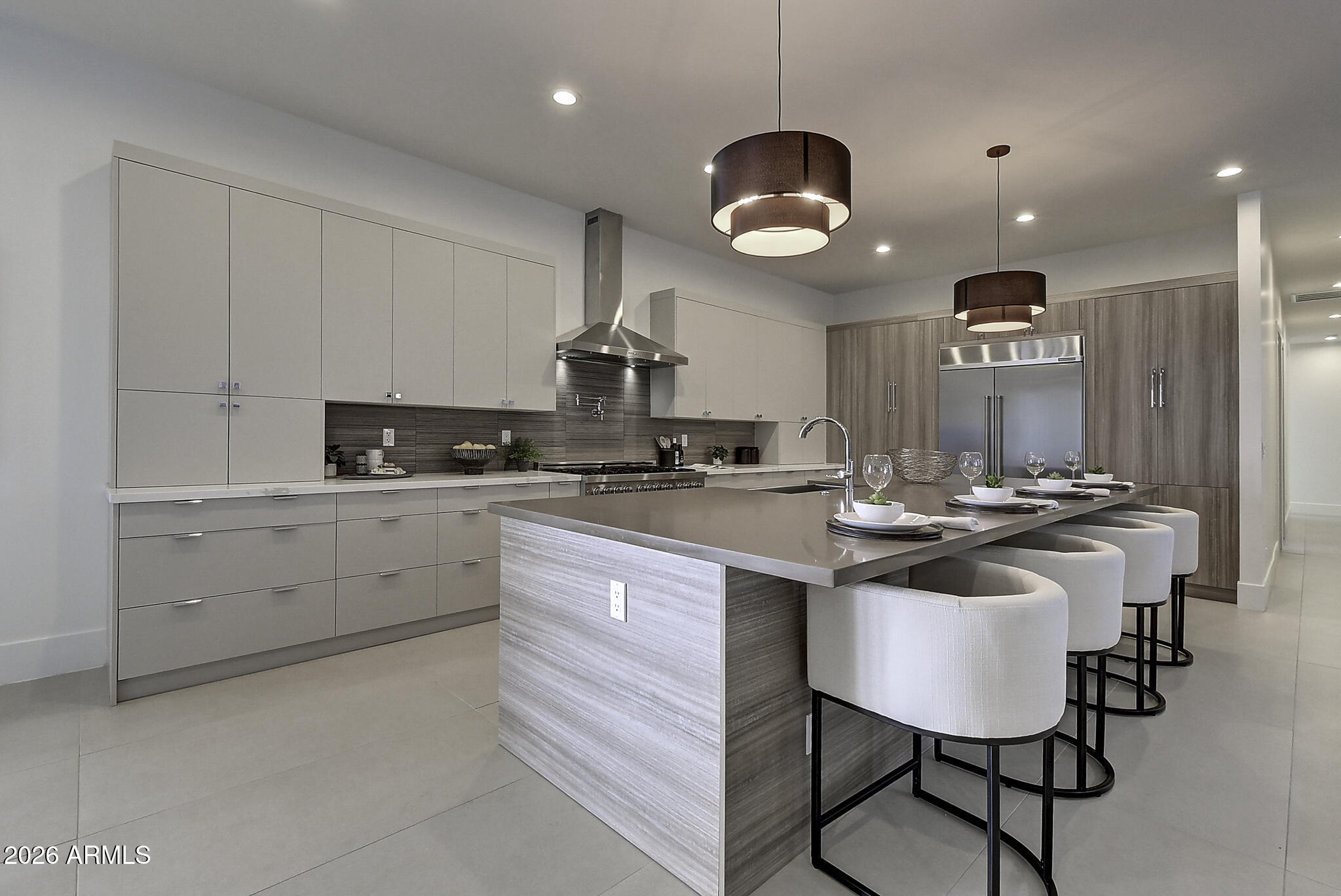 6401 E LARKSPUR Drive