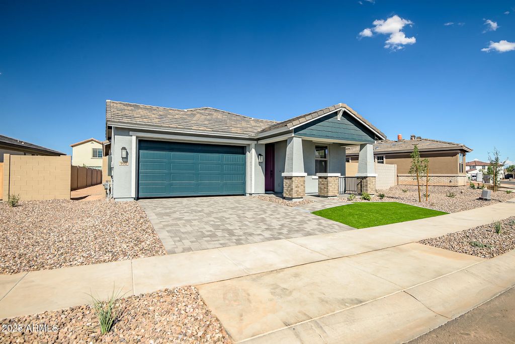 Photo of 990 W Finch Drive, Queen Creek, AZ 85140 (MLS # 6967269)